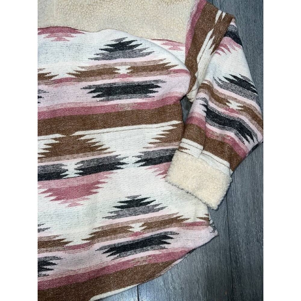 Altar'd State Beige Pink Aztec Y2k preppy Print Teddy Shacket S A005073 - Picture 12 of 12